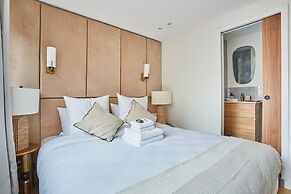 Apartment in the Center of Paris