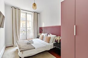Sublime 3 Bedroom Flat Palais Royal Bourse