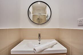 Sublime Apartment Near Champs Elysees