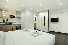 Charming Studio District Le Marais Center of Paris