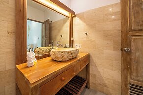 Tropical Villa Sinar Maluku