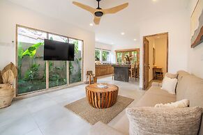 Tropical Villa Sinar Maluku