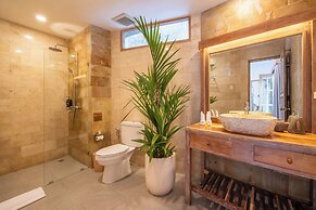 Tropical Villa Sinar Maluku