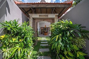 Tropical Villa Sinar Maluku