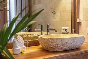 Tropical Villa Sinar Maluku