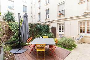 Superb Terrace Apart Champs Elysees Eiffel Tower