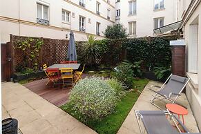 Superb Terrace Apart Champs Elysees Eiffel Tower