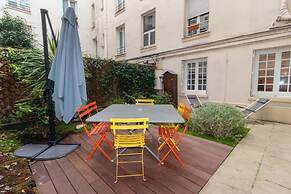 Superb Terrace Apart Champs Elysees Eiffel Tower