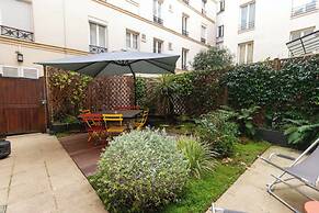 Superb Terrace Apart Champs Elysees Eiffel Tower
