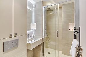 Sublime and new Studio Center of Paris