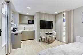 Sublime and new Studio Center of Paris