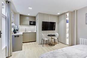 Sublime and new Studio Center of Paris