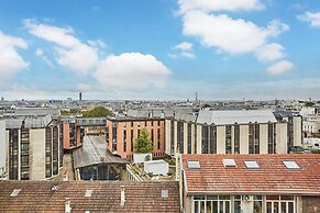 2 Bedroom Flat Centre de Paris - Eiffel Tower View