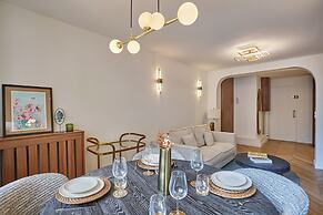 Apartment in the Center of Paris