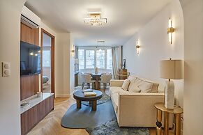 Apartment in the Center of Paris