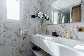 Magnificent New Studio Louvre Palais Royal