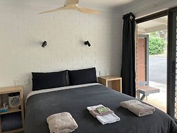 61 OCEAN ROAD MOTEL