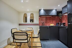 Charming Apartment Faubourg St Honore Madeleine