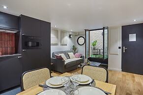 Charming Apartment Faubourg St Honore Madeleine