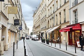 Charming Apartment Faubourg St Honore Madeleine
