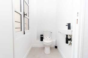 Sublime Apartment Center of Paris Le Marais