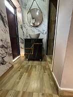 The FarmHouse Cafe & Lounge