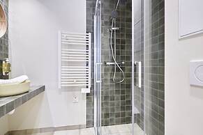 Beautiful 2 Bedroom Apartment Le Marais/ Beaubourg