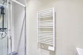 Beautiful 2 Bedroom Apartment Le Marais/ Beaubourg