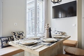 Beautiful 2 Bedroom Apartment Le Marais/ Beaubourg
