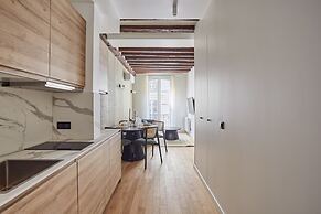 New Apartment Center of Paris Place de la Bourse