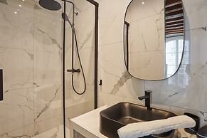 New Apartment Center of Paris Place de la Bourse