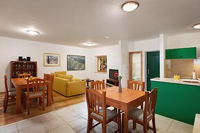 Charming Villa With Swimming Pool