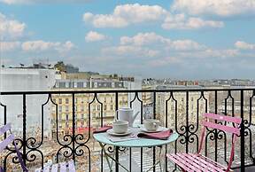 Superb Arc de Triomphe Apartment