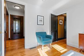 Lowry Parlour