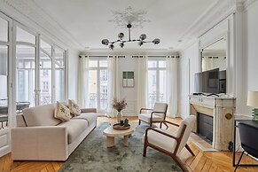 Sublime Apartment in the Heart of Paris