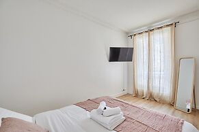 Sublime Apartment in the Heart of Paris