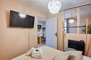 Apartment in the Center of Paris