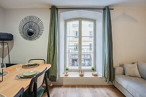 Apartment in the Center of Paris