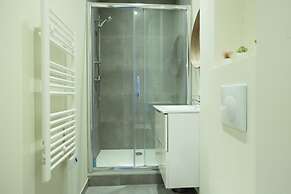 Apartment Exposition Center