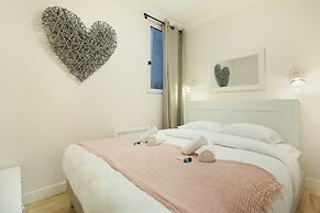 Charming Apartment Center of Paris