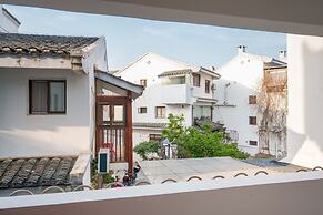 Castle peak yard Inn Guilin