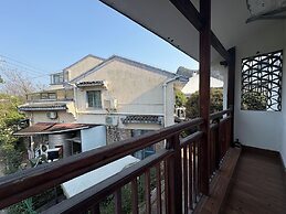 Castle peak yard Inn Guilin