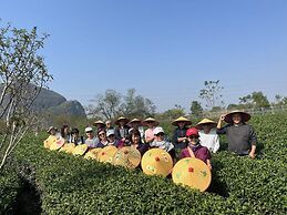 Castle peak yard Inn Guilin