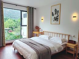 Castle peak yard Inn Guilin