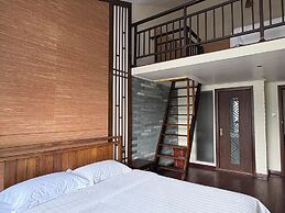Castle peak yard Inn Guilin