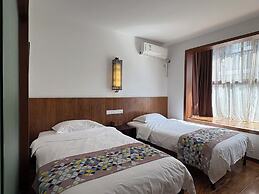 Castle peak yard Inn Guilin