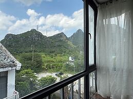 Castle peak yard Inn Guilin