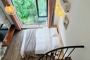 Castle peak yard Inn Guilin