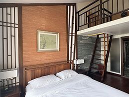 Castle peak yard Inn Guilin