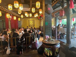 Castle peak yard Inn Guilin